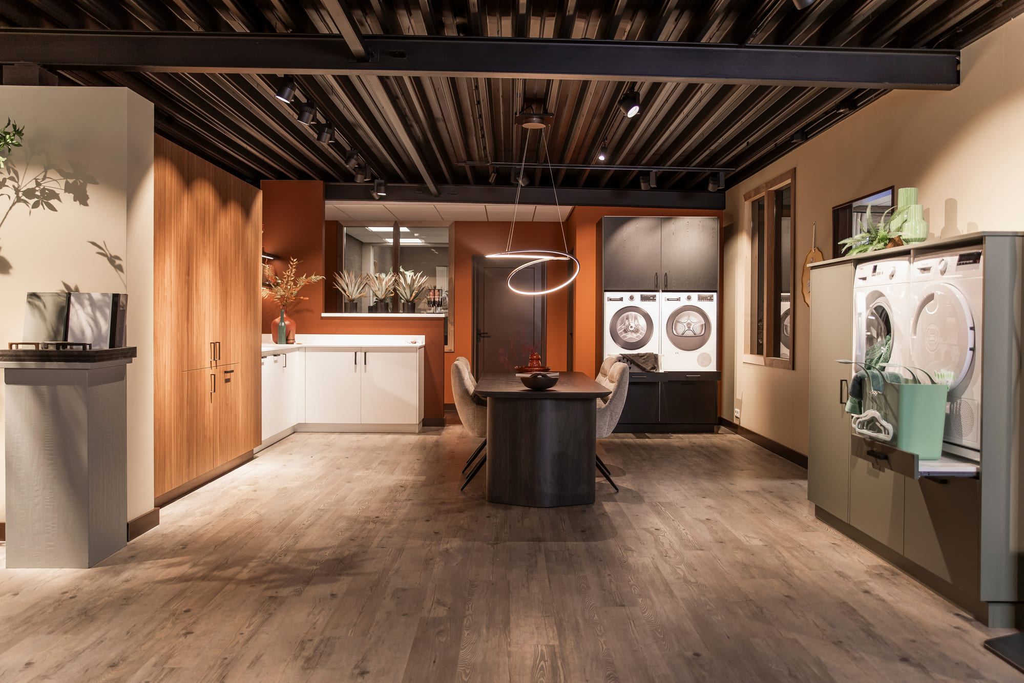 Showroom van wasmachinekast